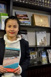 Dung Hoàng book cover